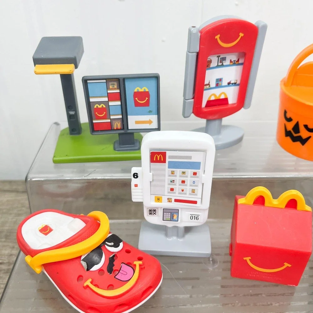 McDonalds Happy Meal Toy Lot Kiosk Menu Soda Fountain McPunkn Halloween Bucket
